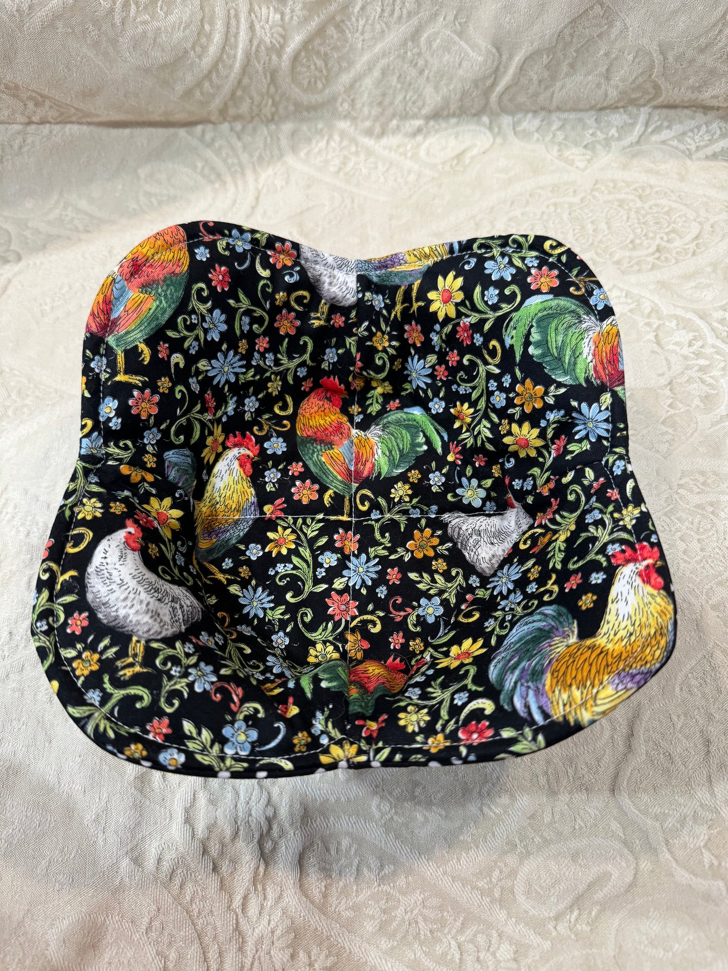 Rounded Edge Chicken Bowl Cozy