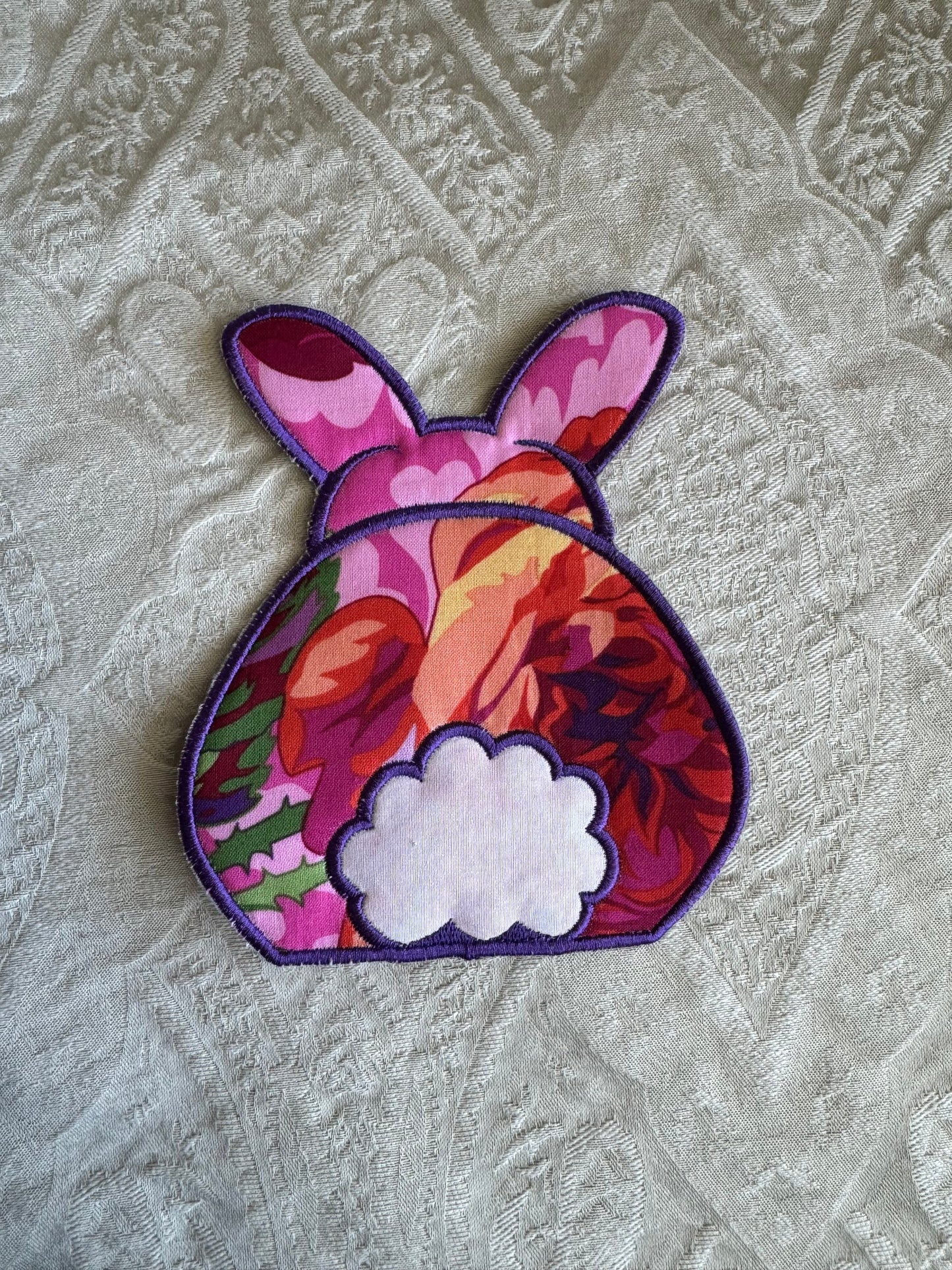 Rearview Bunny Mug Rug Floral